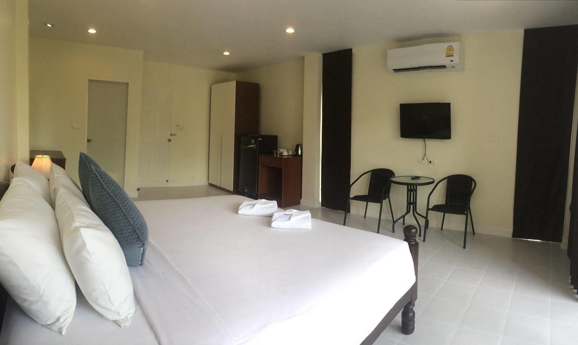 Glitter House Leilighet Phuket Eksteriør bilde